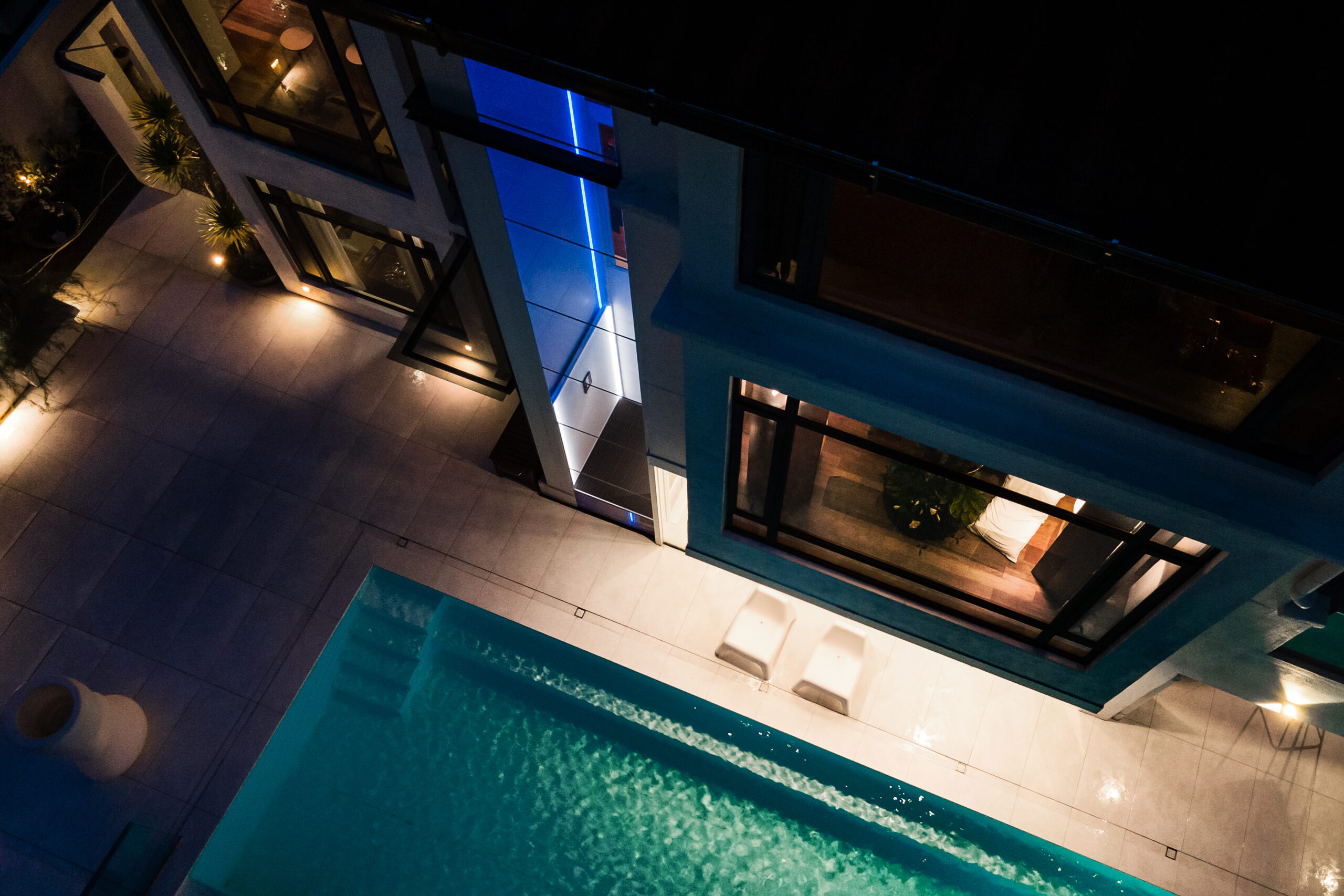 Difference between elevator and lift: which option to choose? - Wolair